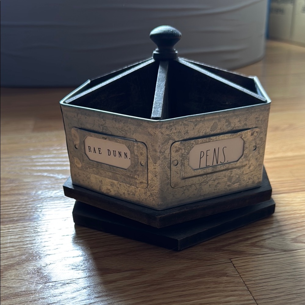 Rae Dunn Pencil organizer